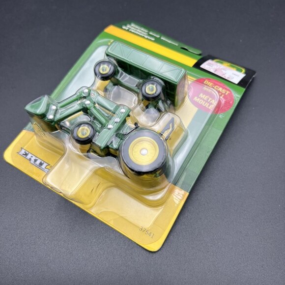 2008 ERTL John Deere Tractor Loader with Wagon New 37541 - Picture 11 of 12